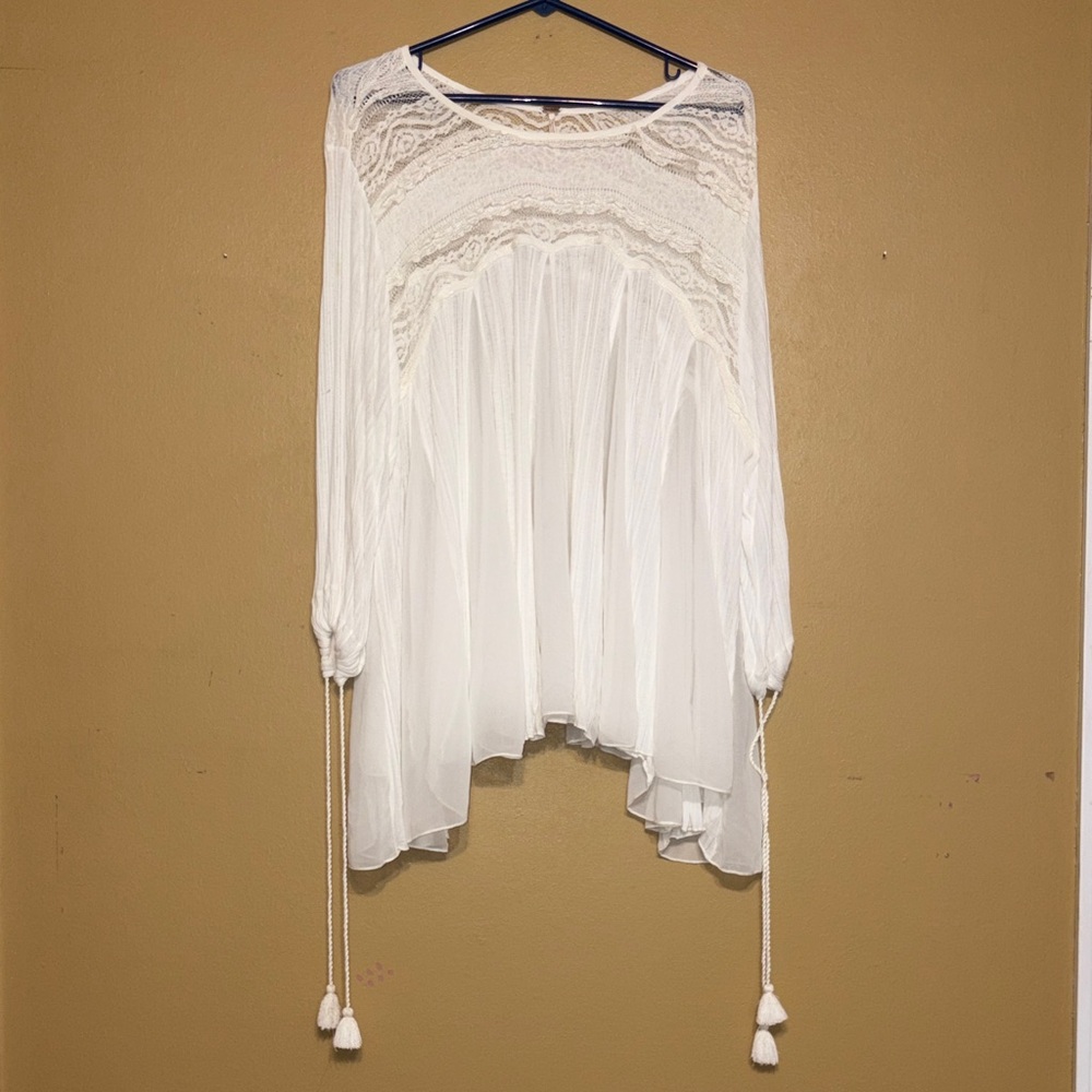 Free People Oversize Small White Lace Detail Women's Blouse BOHO Hi Lo Classic
